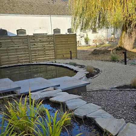 Domaine De Donstiennes Bed & Breakfast 3*